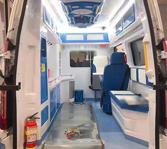 木垒哈萨克车辆内部展示